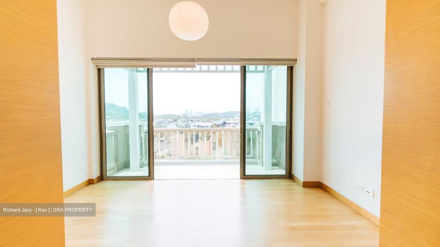 The Berth By The Cove (D4), Condominium #583546181
